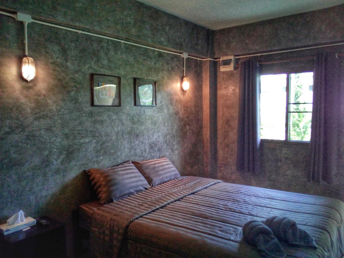 4Hearts Loft House Hotel Szuratthani Kültér fotó