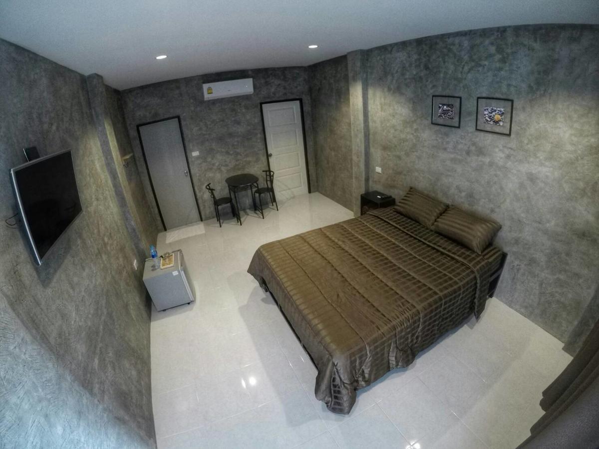 4Hearts Loft House Hotel Szuratthani Kültér fotó